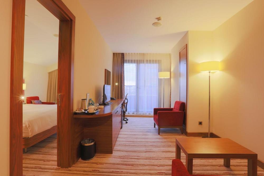 Hilton Garden Inn Ескишехир Екстериор снимка